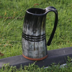 Chope Viking en corne de buffle sculptée à la main (20 oz) – Chope médiévale artisanale en corne pour boisson - Product Image 3