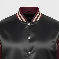 Blouson universitaire personnalisable noir et bordeaux pour homme, coupe droite, col rabattu, fermeture boutonnée recouverte, poignets rayés, style preppy sur le devant