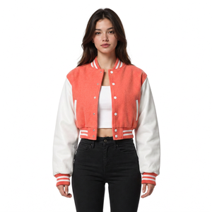 Veste universitaire pour femme en gros, fournisseur de marque privée, broderie de logo personnalisé, rivets, viscose, 100% laine, vêtements d'extérieur, tailles S M L XL, faible MOQ - Product Image 4