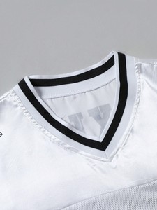 Maillot de football américain oversize style streetwear blanc en mesh col en V avec impression graphique numérotée, tenue d'équipe personnalisée, fourniture OEM - Product Image 5