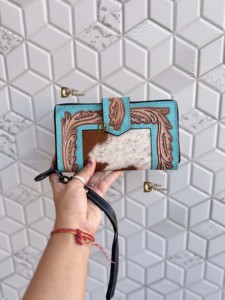 Cartera tallada a mano con patrón occidental, Cartera de mano, piel de vaca turquesa, carteras de moda multiusos - Product Image 3