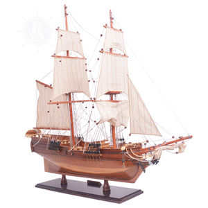 Maqueta del Barco Lady Washington, Barco de Madera de la Línea Captain Line, Duradero, Grabado, Completamente Ensamblado, Decoración Náutica para Sala de Estar u Oficina - Product Image 3