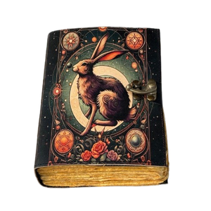 Diario de Viaje Gótico Vintage de Cuero Ecológico Hecho a Mano con Tapa Dura, Mini Diario de Conejo, Libro de las Sombras, Regalo de Pascua - Product Image 1