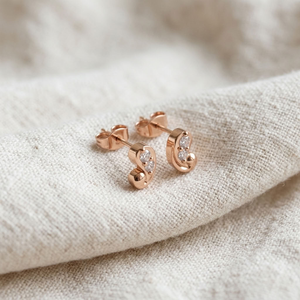 Boucles d'oreilles clous en or rose plaqué or 14 carats avec grappe de moissanite pour femme, cadeau de fête - Product Image 3