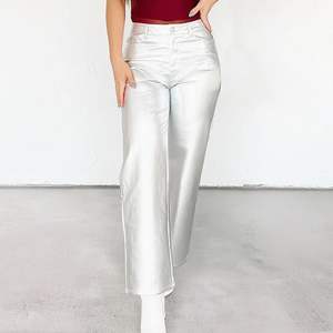 Pantalon droit respirant en cuir métallisé argenté personnalisé pour femme, taille mi-haute, style streetwear, idéal pour l'hiver - Product Image 3