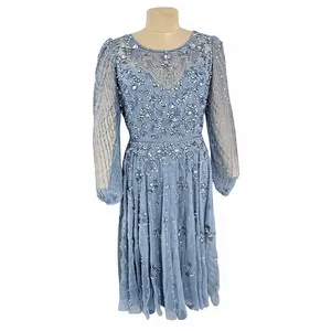 Robe de soirée bleu clair brodée, élégante, en mousseline perlée, longueur thé, sans manches, décolleté cœur, traîne balayante, coupe trapèze - Product Image 6