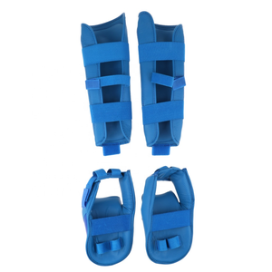 Protections de tibias de boxe en cuir professionnelles Wolon avec cadre en aluminium, design léger, fermeture auto-agrippante, protection renforcée - Product Image 2