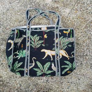 Quilted Cotton Geometric Pattern Tote Bag with Zipper Closure Shopping & Travel Bag - Product Image 1