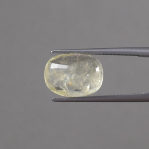 ไพลินสีเหลืองธรรมชาติแท้ รับรองโดย IGI เกรด AAA ขนาด 14x10 มม. รูปทรงคุชชั่น น้ำหนัก 7.92 กะรัต พลอยหลวม เปลี่ยนสีได้ ผ่านการเคลือบแว็กซ์/น้ำมัน - Product Image 3