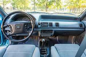 Ford Tempo GLS Coupé de 1992 - Product Image 4
