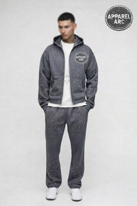 ชุดฮู้ดดี้และกางเกงวอร์มปักคริสตัลแบบกำหนดเองได้ ผ้าฝ้ายฟลีซ ยูนิเซ็กซ์ รับผลิตแบบ OEM ODM ขายส่ง เสื้อผ้าสตรีทแวร์ - Product Image 6