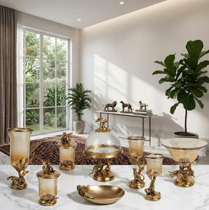 Ensemble de verrerie et de vaisselle en métal sur le thème de la faune, motif guépard doré antique, support à gâteau, gobelets et pots, décoration de table haut de gamme - Product Image 1