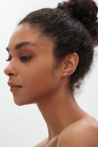 Pendientes de Oro de 14K con Diamantes en Forma de Estrella, Diamantes Cultivados en Laboratorio, Pendientes de Cartílago Helix, Joyería Minimalista de Lujo, Regalo para Mujer - Product Image 4