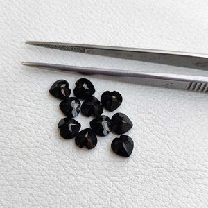 Piedras Preciosas Sueltas de Espinela Negra Natural de 6 mm, Corte Corazón Facetado, Calibradas, Grado AAA, Espinela para Joyería, Venta al Por Mayor Directa del Fabricante - Product Image 1