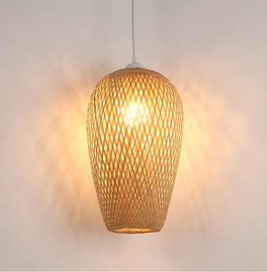 Abat-jour en bambou minimaliste en rotin tressé LED moderne pour îlot de cuisine d'hôtel suspendu au plafond - Product Image 3