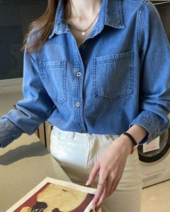 เสื้อเชิ้ตยีนส์ผู้หญิง แขนยาว ติดกระดุม ทรงหลวม ปกคอพับ สีพื้น ผ้าทวิล แขนยาวเต็มตัว - Product Image 2