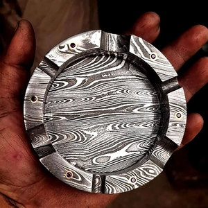 Cenicero Decorativo de Acero de Damasco, Cenicero de Metal con Patrón Hecho a Mano, Duradero, Resistente al Calor, Accesorio para Fumar, Artículo de Regalo - Product Image 1