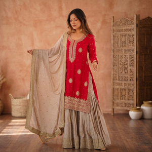 Costume Salwar en soie brodée rouge avec dupatta, tenue traditionnelle indienne et pakistanaise pour mariage, de Samp Corporation - Product Image 1