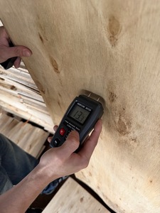 Chapa de Madera de Caucho de Vietnam 100% Natural, Ecológica y Duradera, Corte Rotatorio, para Fabricación de Madera Contrachapada - Product Image 6