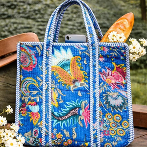 Sac fourre-tout en coton matelassé et imprimé à la main, magnifique sac de plage en coton pour femme, sac de shopping fait main avec décorations imprimées - Product Image 1