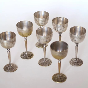 Juego de Vasos de Chupito de Metal Estilo Vintage con Diseño de Agarre Ergonómico para Hogar, Bar, Fiestas, Regalo Empresarial, Vasos Decorativos Pequeños para Beber - Product Image 1