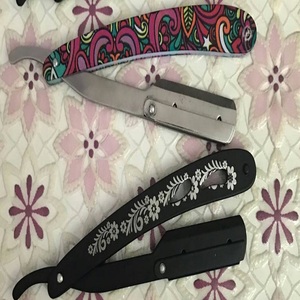 มีดโกนหนวดตรงสแตนเลสอย่างดีเคลือบโลโก้ร้านตัดผมมืออาชีพ พร้อมใบมีดแบบโชว์ - Product Image 5