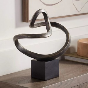 Sculpture métallique abstraite, décoration artistique de table, design contemporain, forme irrégulière, faite à la main pour le salon - Product Image 6