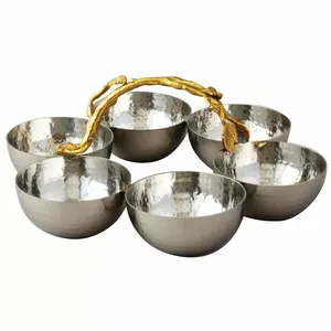 Bol en métal fait main, bol de service contemporain pour fruits, collations et décoration de table moderne, céramique moderne, porcelaine écologique - Product Image 1