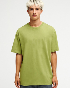 เสื้อยืดโอเวอร์ไซส์สีเขียวมะกอกสำหรับผู้ชาย ปี 2026 ขายส่ง แขนสั้น คอกลม เรียบง่าย สไตล์ลำลอง สตรีทแวร์ น้ำหนัก 180 กรัม - Product Image 1