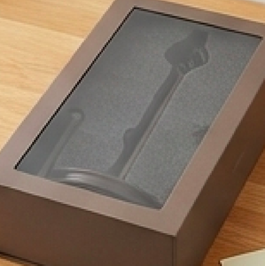 Porte-serviettes en papier noir avec base ronde en bois exquis, distributeur de rouleaux sur pied pour la cuisine et la restauration - Product Image 6