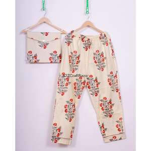 Conjunto de Pijama para Mujer, Hecho a Mano, con Estampado Floral, Manga Tres Cuartos, Cuello en V, Cintura Elástica, Suave y Transpirable, 100% Algodón - Product Image 3