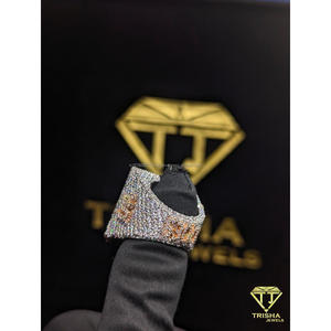 Anillo de Alfabeto Personalizado con Diamantes Moissanite y Plata de Ley 925, Joyería de Lujo Personalizada por Trisha Jewels - Product Image 3