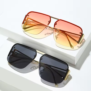 2024 New Fashion Metal <b>Large</b> <b>Frame</b> Luxury Women Sunglasses Fashion Designer Multi-color Travel l Luxury Glasses - Product Image 2