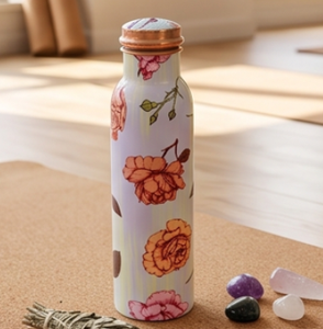 Elegante Botella de Cobre Puro con Estampado Floral y Encanto Artístico, Beneficios para el Bienestar, Diseño Minimalista Reutilizable para la Hidratación Diaria - Product Image 1