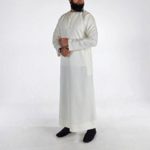 Qamis blanc uni pour homme, longueur cheville, manches longues, col montant, vêtement traditionnel musulman arabe, coupe ample et modeste - Product Image 6