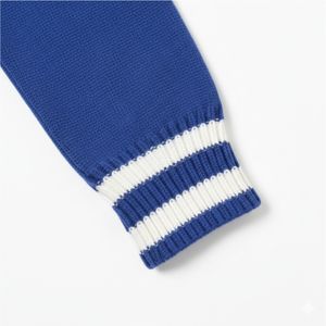 Cardigan en tricot personnalisé avec lettres grecques, boutonné sur le devant, avec poignets côtelés, style universitaire, vente en gros OEM - Product Image 3