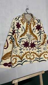 Chaqueta Boho de Lino y Algodón con Bordado Floral Suzani, Cuello Mandarín, Manga Larga, Corte Holgado, Bordado a Mano, para Mujer, para Todas las Temporadas - Product Image 1