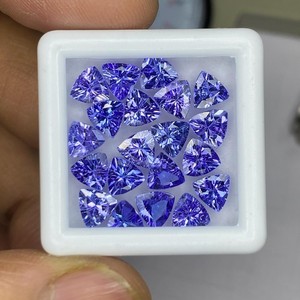 Venta al por mayor de Tanzanita Azul Natural de 4mm con Corte Trillón, Gema Suelta Facetada Certificada, Gemas de Tanzanita Azul para Joyería DIY - Product Image 2