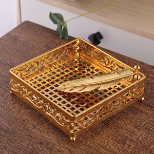 Porte-serviettes décoratif en métal avec motif élégant pour une apparence de table rehaussée, fabriqué de manière incroyable par HRCRAFTVERSE - Product Image 6