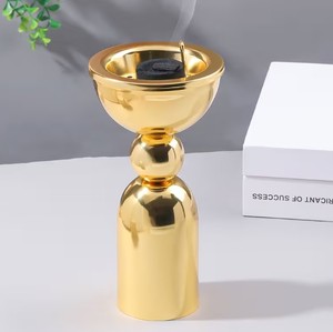 Quemador de Incienso de Pino Ecológico de Metal Dorado y Plateado de Lujo, Mabkhara, Incienso Árabe Oud, Decoración Moderna para el Hogar - Product Image 1