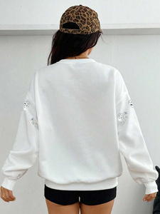 เสื้อสเวตเชิ้ตผู้หญิงปักลายเพชรแบบขายส่ง ทรงโอเวอร์ไซส์ ผ้าฝ้ายฟลีซ 100% หนัก 450GSM อุ่นสบาย ดีไซน์รูปหัวใจวิบวับ - Product Image 3