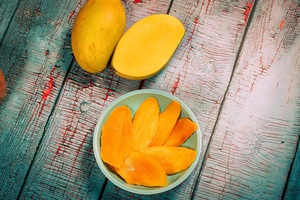 Snack de Mango Dorado, Trozos de Mango Seco Tropical, Textura Dulce y Masticable, Ideal para la Oficina, la Escuela, la Merienda, Viajes Familiares - Product Image 5