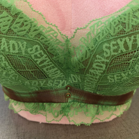 Lingerie ODM sexy en dentelle sans couture respirante avec armatures ultra-fines, coupe une pièce, bonnets oreilles de lapin, décolleté plongeant en V pour femme, tricotée pour l'été