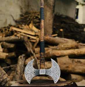 ขวานหัวโทมาฮอว์คคุณภาพสูง THEWIZ CRAFTS ขวานตั้งแคมป์ เหล็กกล้าคาร์บอนสูง อุปกรณ์เอาตัวรอดกลางแจ้ง พร้อมปลอกหนังอย่างดี รับประกัน 3 ปี - Product Image 1