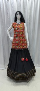 Lehenga Choli de Crepé para Mujer con Bordado y Estampado Digital, Moda Tradicional India para Diwali, Bodas y Fiestas - Product Image 5