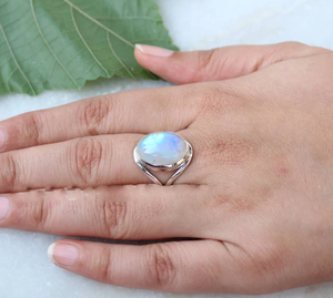 Bague en Pierre de Lune Naturelle Arc-en-ciel Faite à la Main en Argent Sterling, Bijou Bohème, Cadeau Pierre de Naissance de Juin - Product Image 4