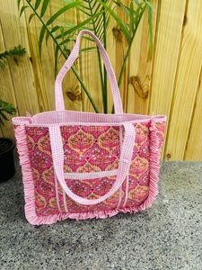 Bolso Tote Grande Acolchado de Algodón Premium con Estampado Floral, Bolso de Hombro Acolchado Suave para Mujer, para Compras Diarias y Viajes de Fin de Semana - Product Image 6