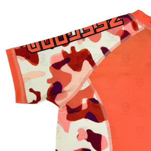 เสื้อรัดกล้ามเนื้อคอกลมแบบสั่งทำสำหรับผู้ชายและผู้หญิง ขายตรงจากโรงงาน ราคาถูก คุณภาพสูง เสื้อรัดกล้ามเนื้อสำหรับ BJJ และ MMA เสื้อรัดกล้ามเนื้อสำหรับยิวยิตสู - Product Image 5