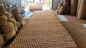 TENDANCES ACTUELLES Tapis en fibre de coco biodégradable fabriqué à la machine pour la protection des bases routières, anti-érosion, couverture du sol et protection des pentes - Product Image 3