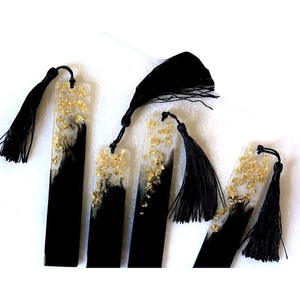 Marque-page en résine époxy noir avec paillettes dorées, artisanat de qualité, meilleur cadeau pour les amateurs de livres, marque-page en résine avec boucle à prix avantageux - Product Image 6